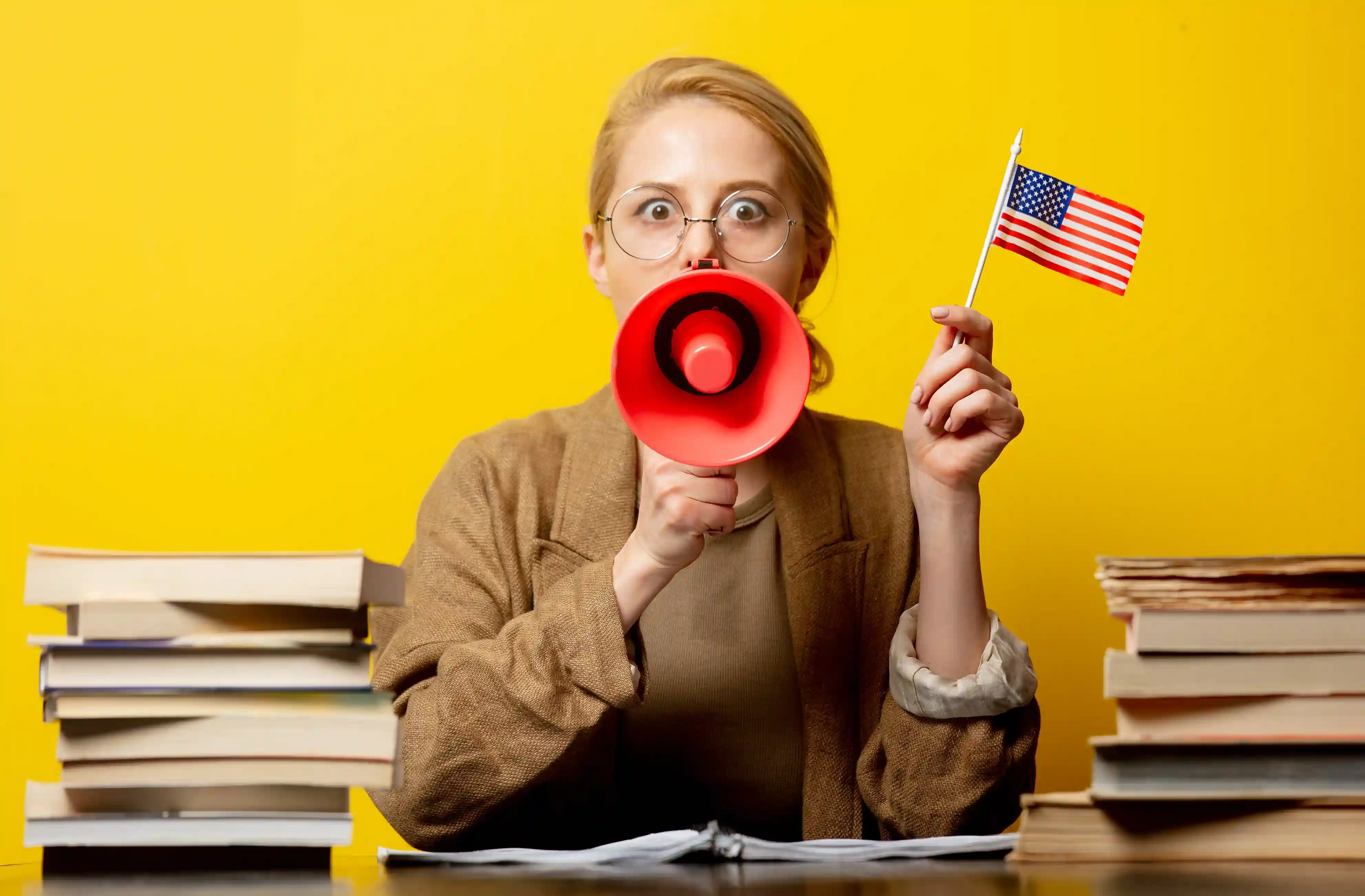 Personas aprendiendo idiomas